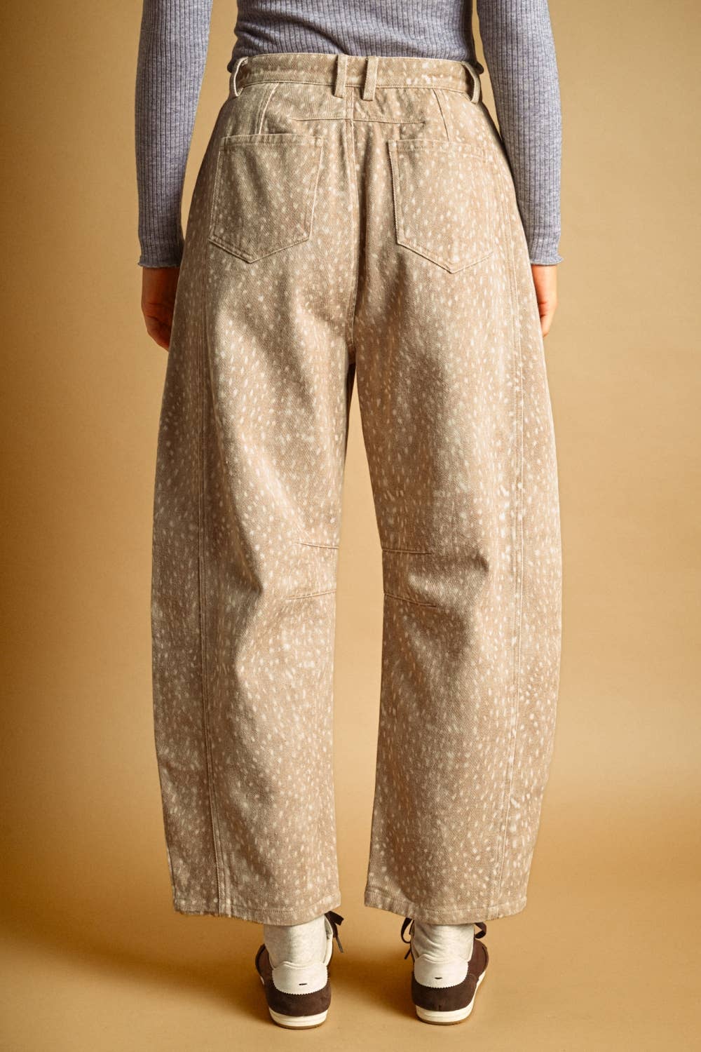 FAWN PRINT BARREL PANTS
