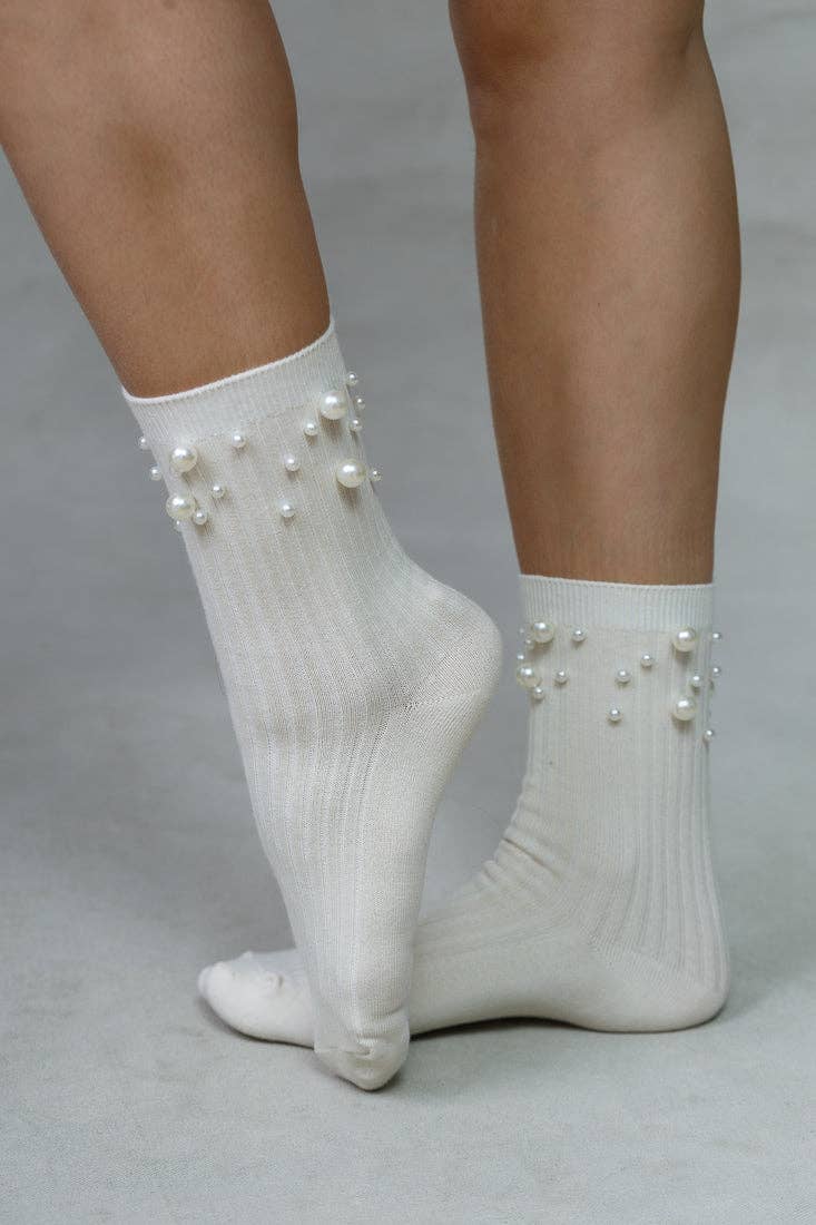 PEARL RIBBED SOCKS: Cream