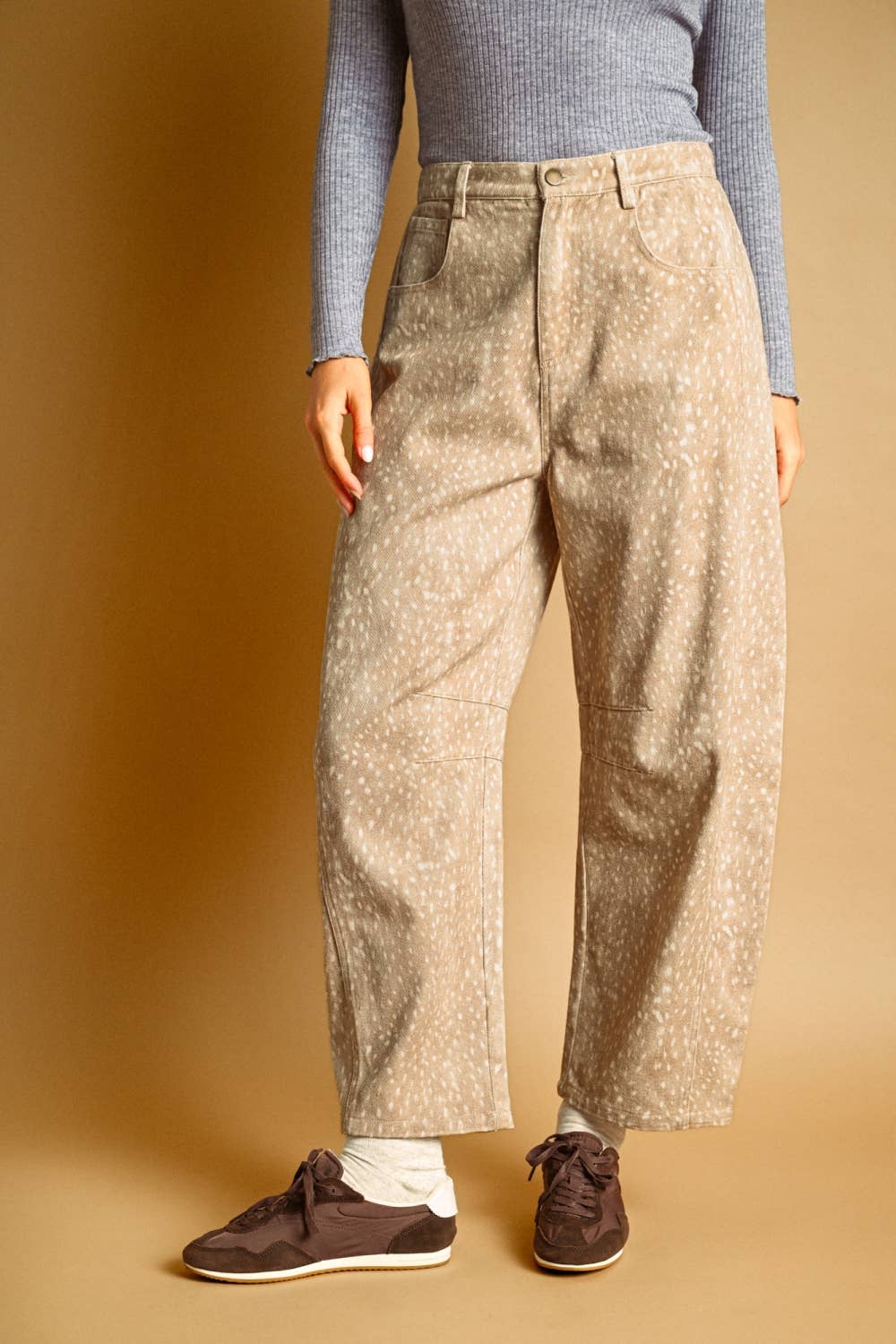 FAWN PRINT BARREL PANTS