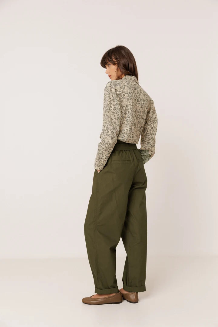 Indi & Cold Poplin Carrot Pants
