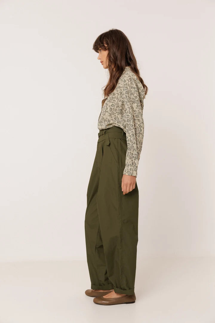 Indi & Cold Poplin Carrot Pants