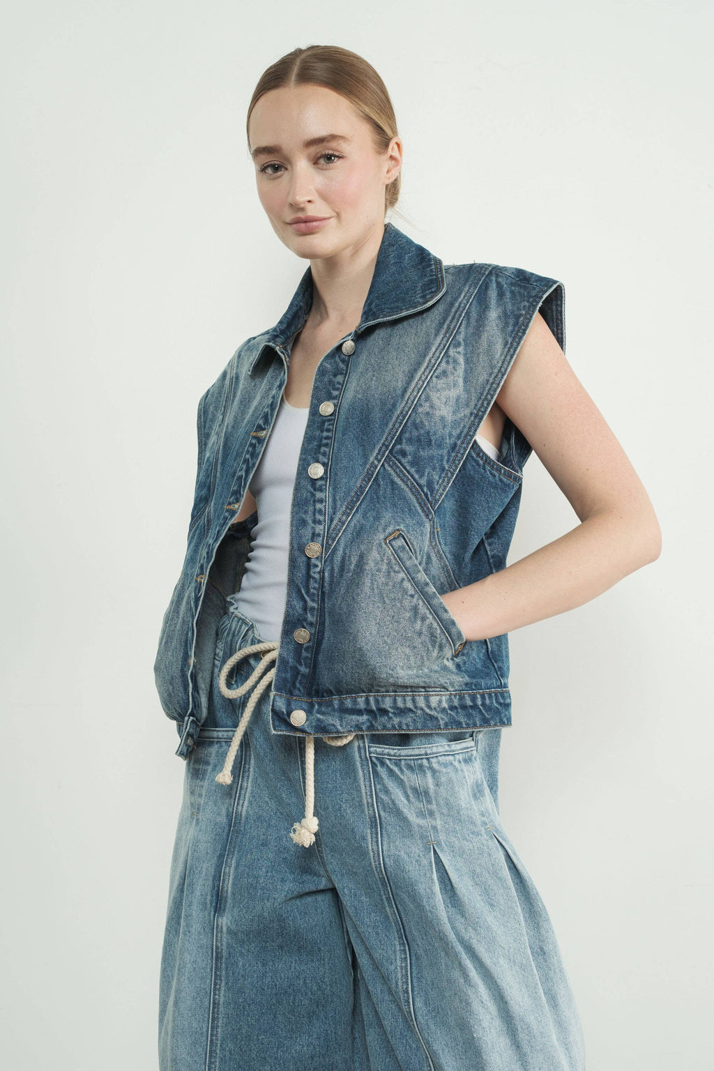 VINTAGE INSPIRED DENIM VEST: MEDIUM WASH