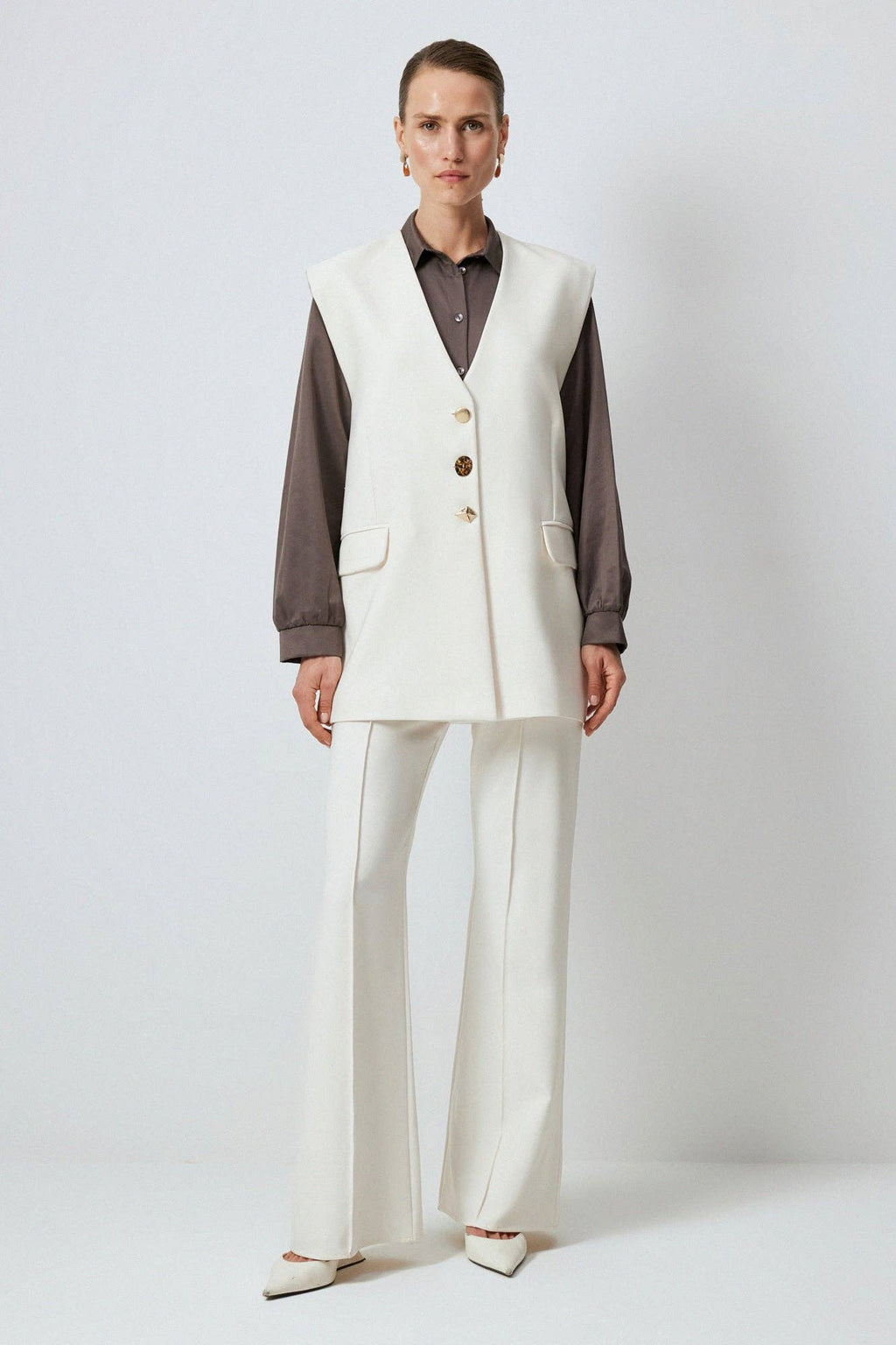 STRUCTURED BUTTON-FRONT CREPE VEST