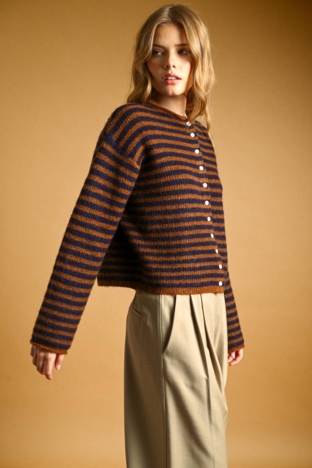 STRIPED BUTTON SWEATER CARDIGAN