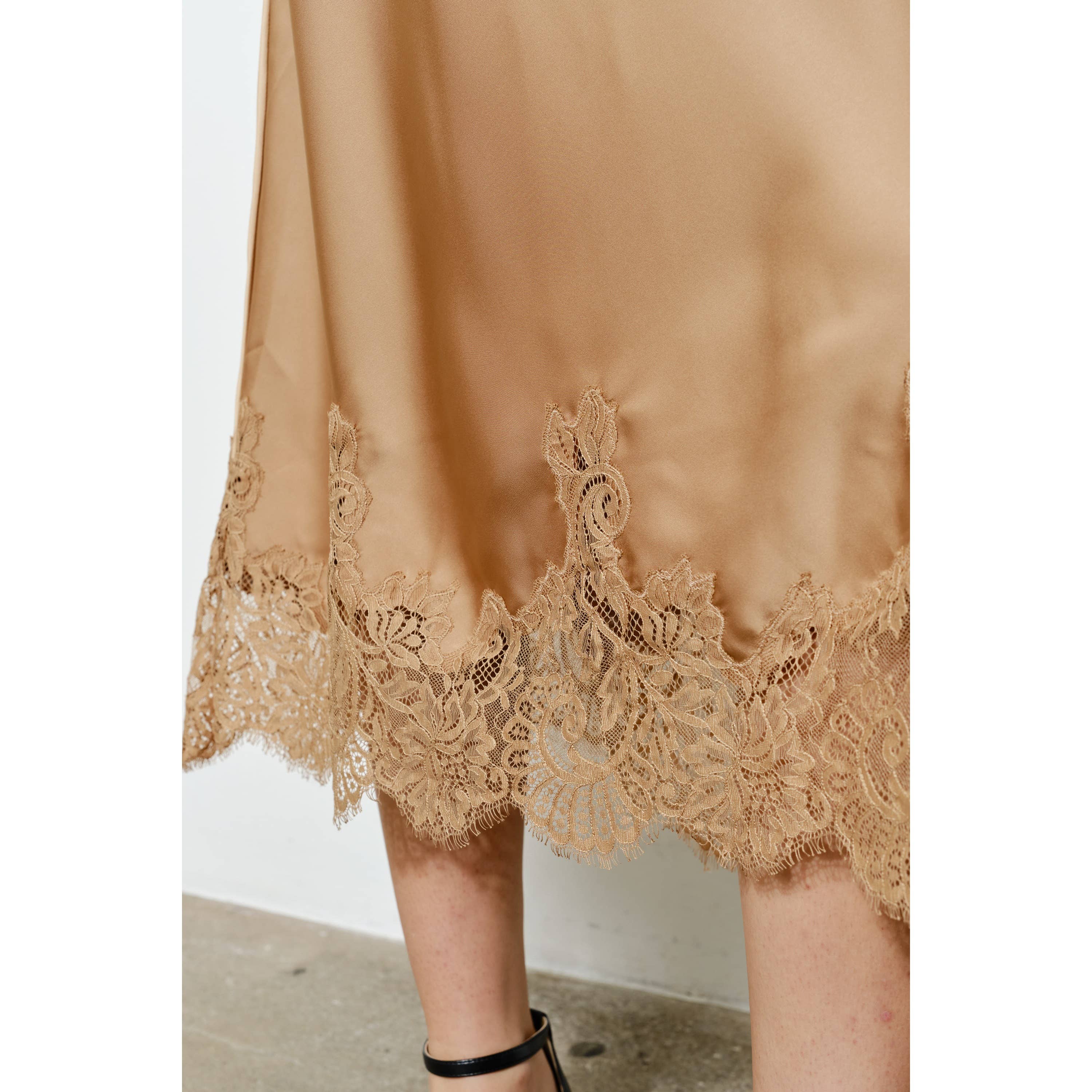 Classic Silky with Lace Hem H-Line Midi Skirt