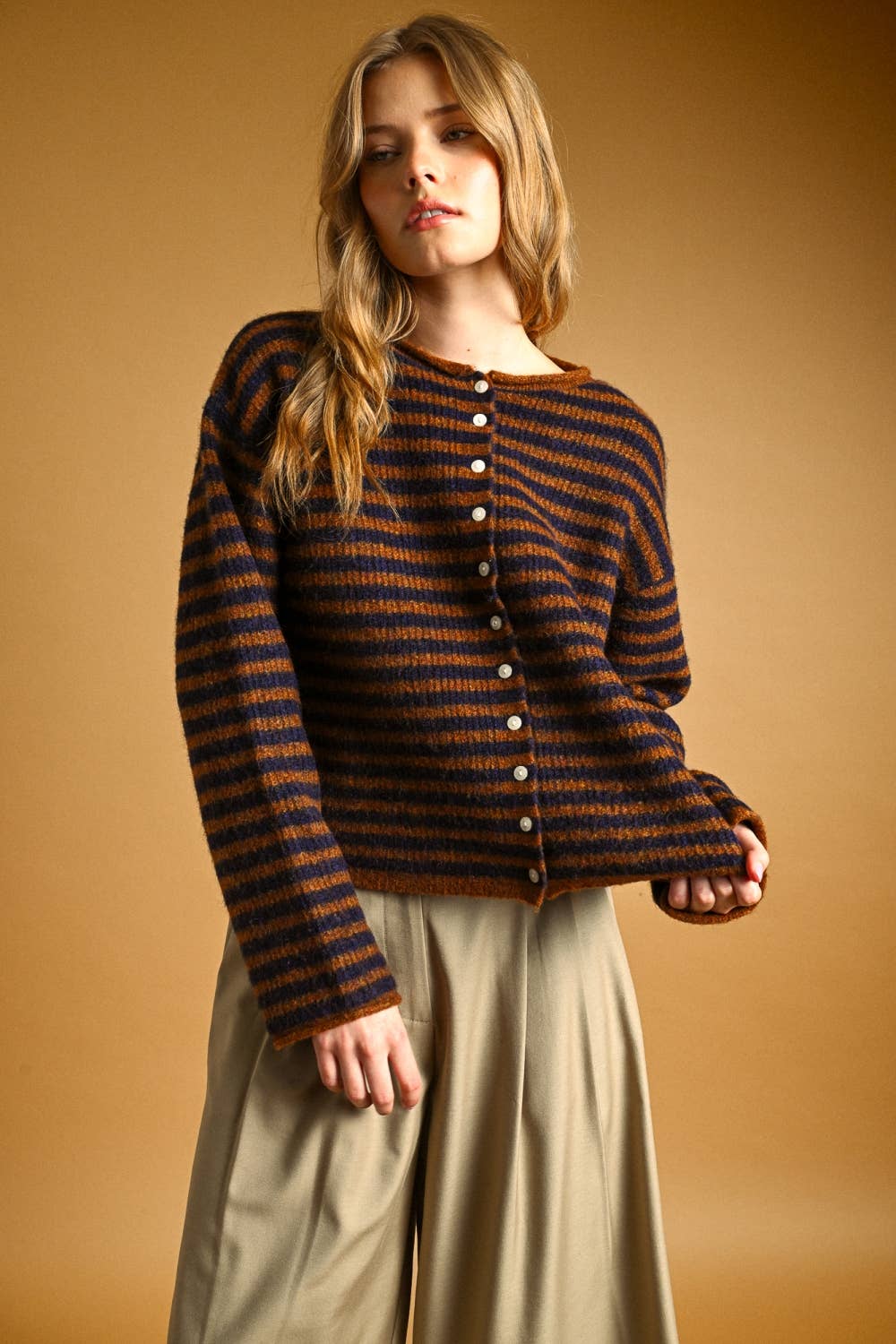 STRIPED BUTTON SWEATER CARDIGAN