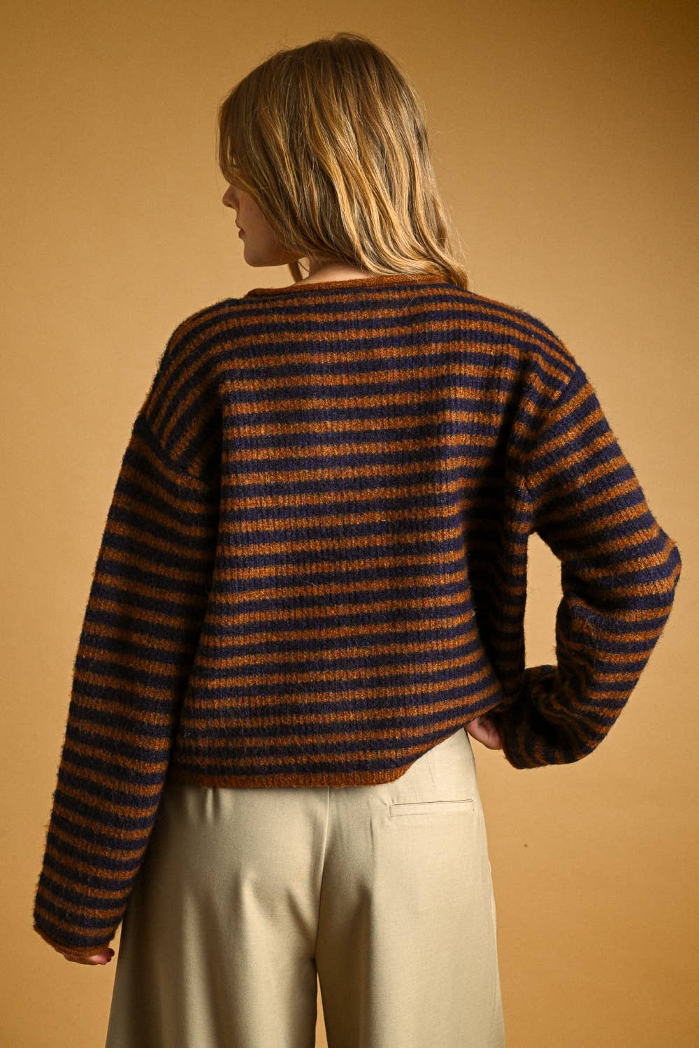 STRIPED BUTTON SWEATER CARDIGAN