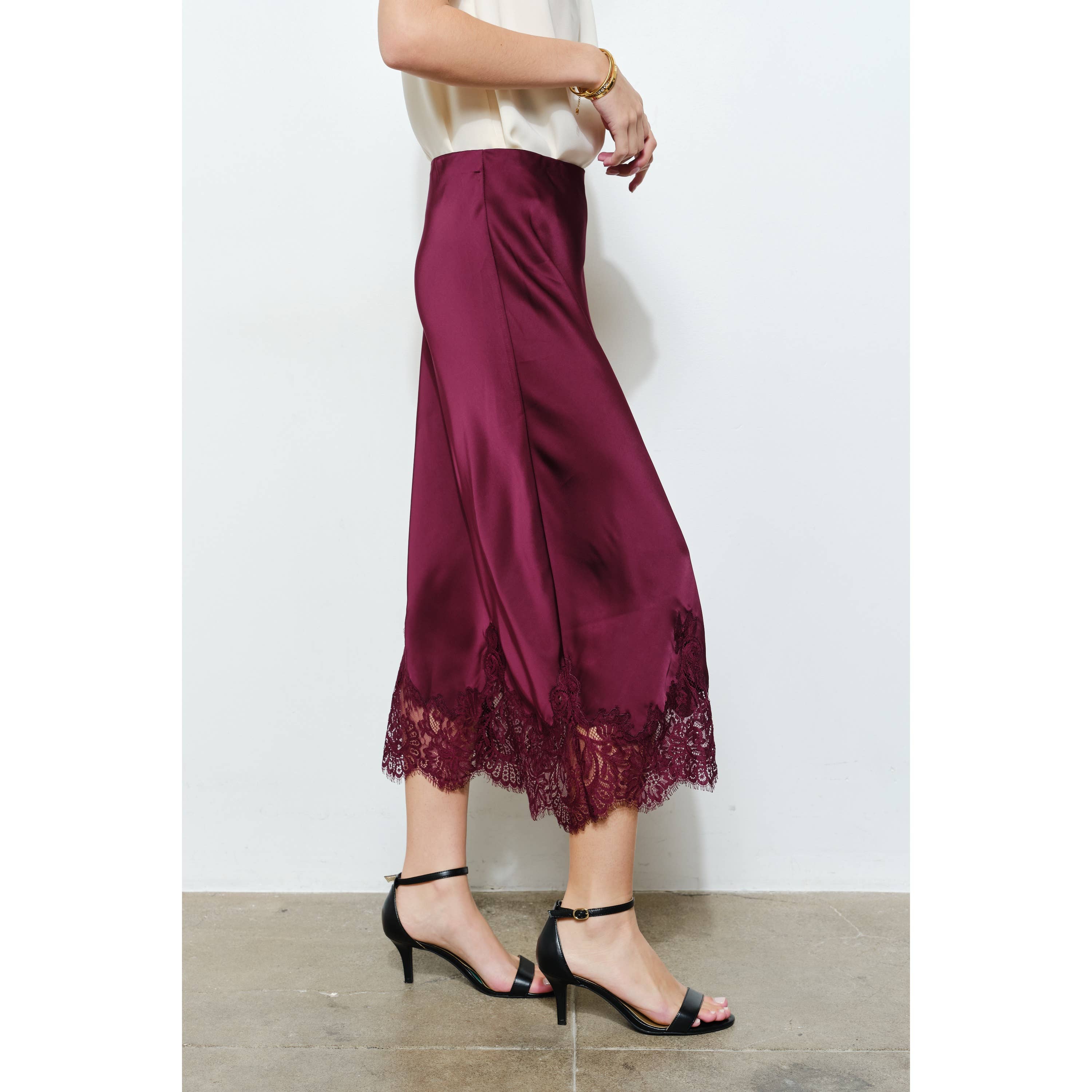 Classic Silky with Lace Hem H-Line Midi Skirt