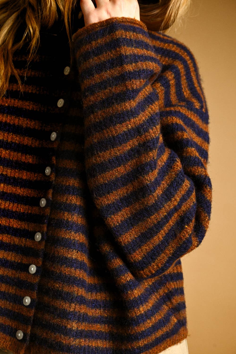 STRIPED BUTTON SWEATER CARDIGAN