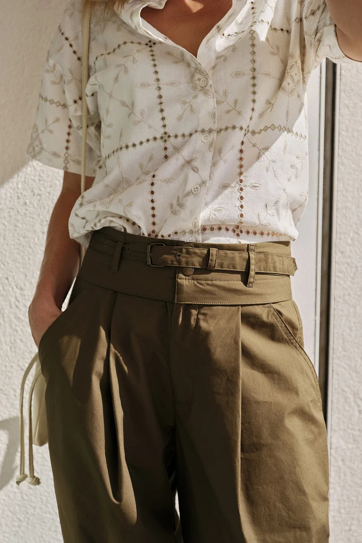 Indi & Cold Poplin Carrot Pants
