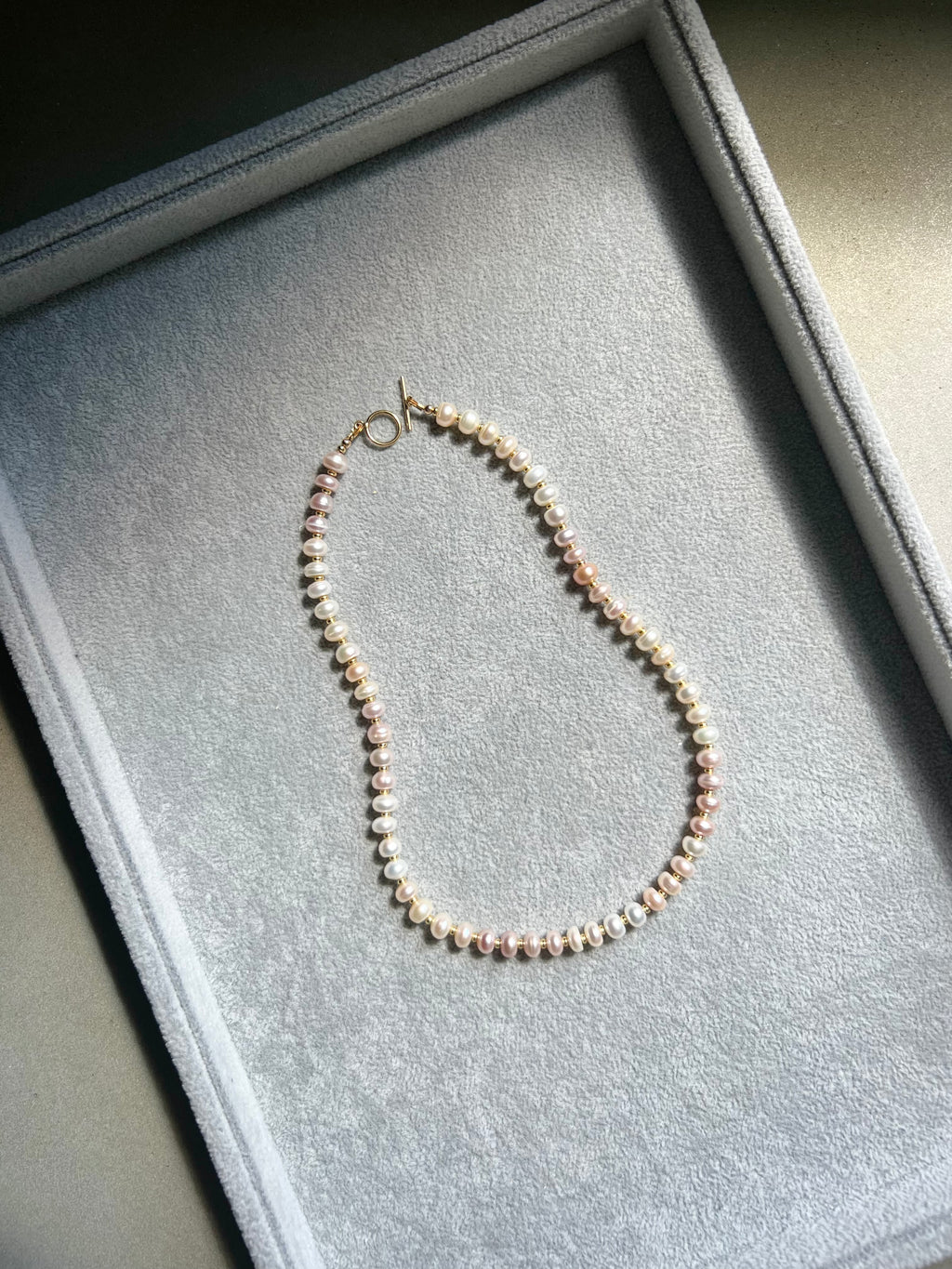 OMBRE PEARL NECKLACE
