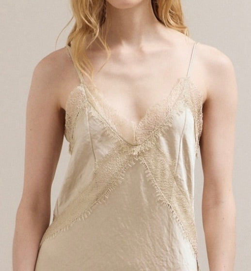 LACE DETAILED MAXI SATIN DRESS