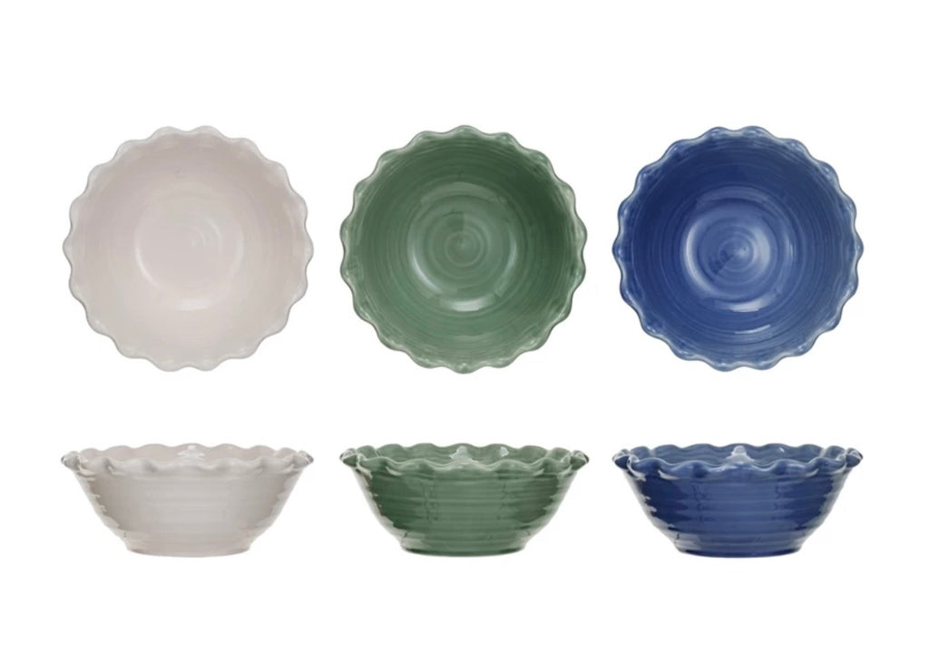 Scalloped stoneware serving bowl