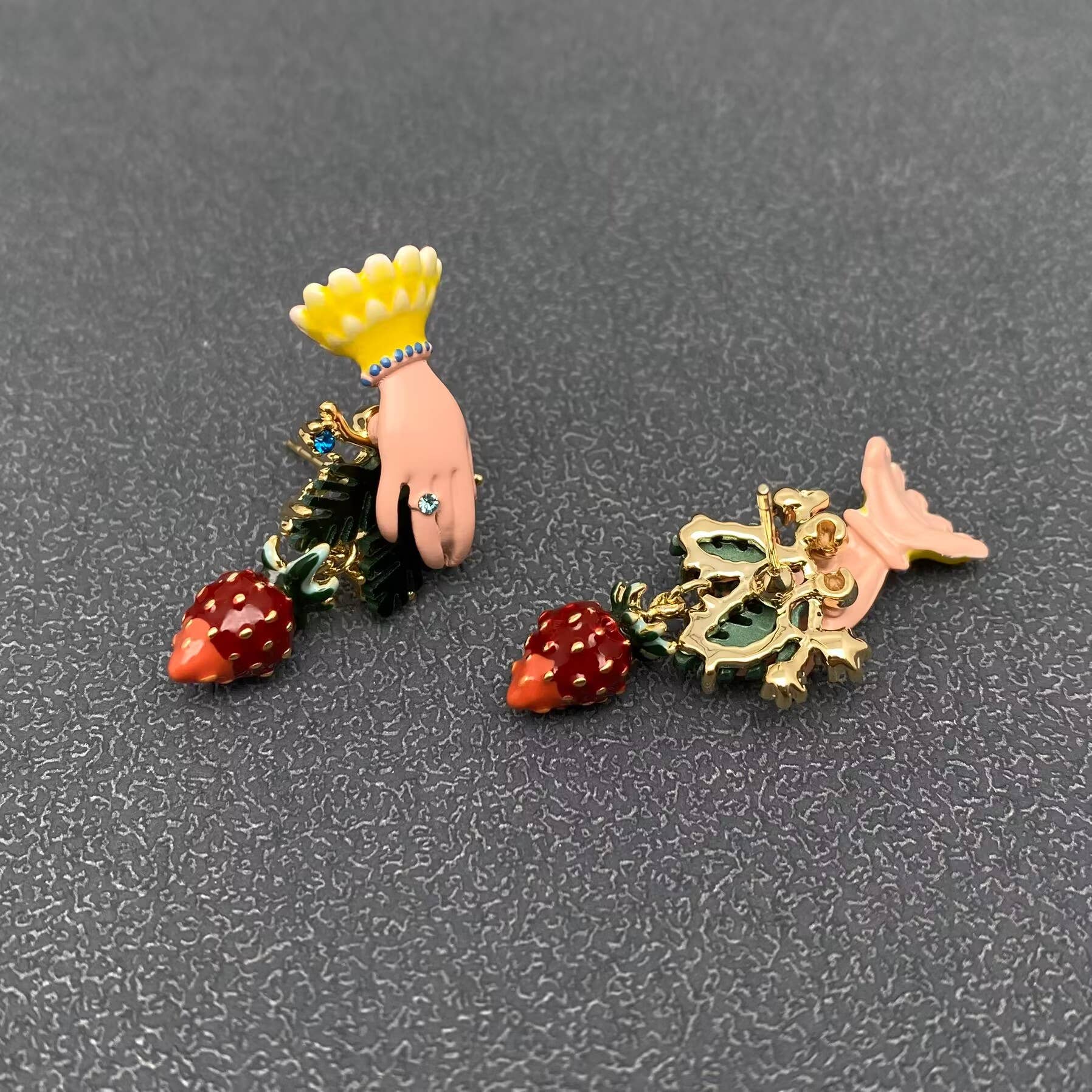 Inlaid Rhinestone Enamel Earrings