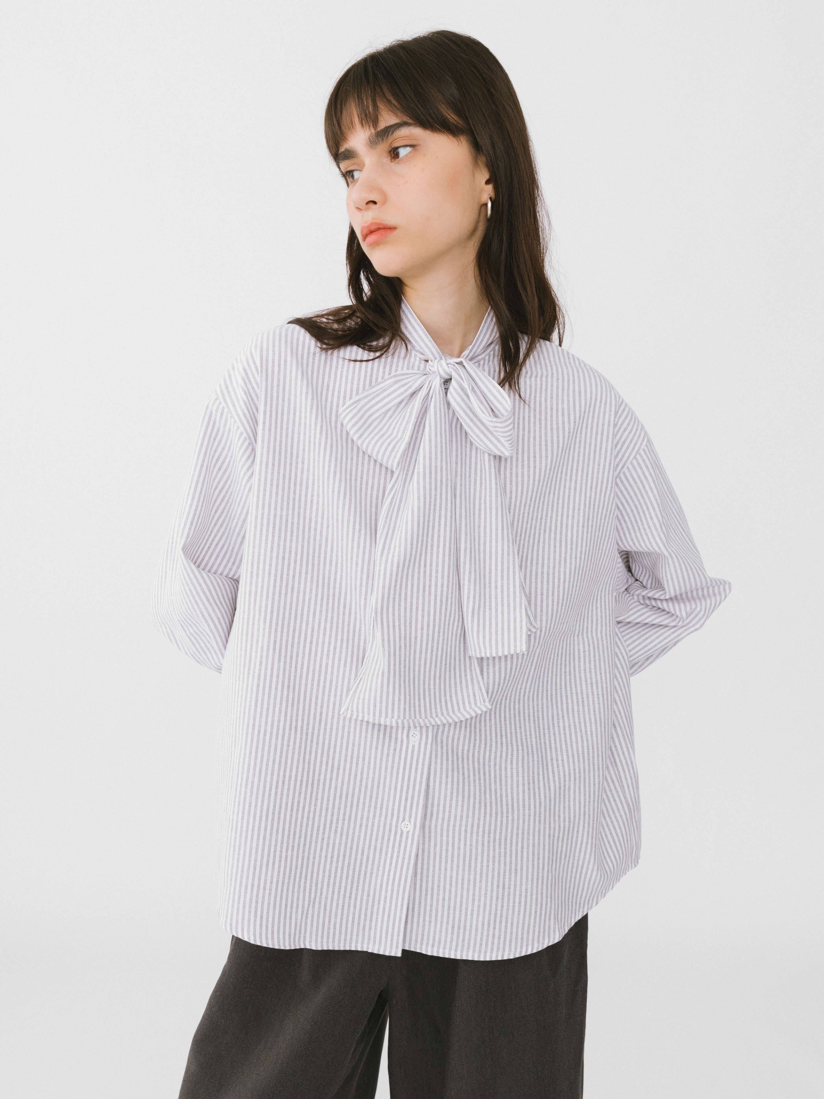 Pinstripe Long Sleeves Shirt with Tie Down Collar