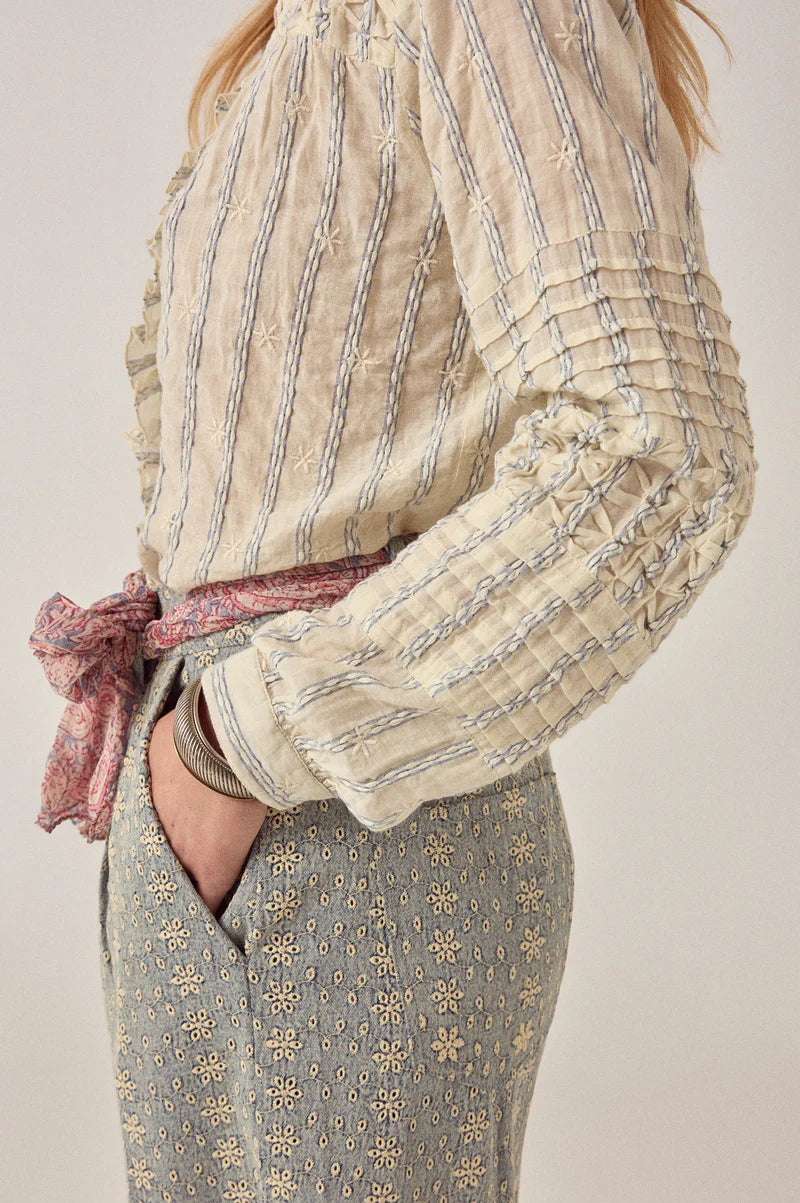 maison hotel Elta Blouse Cloud Thread