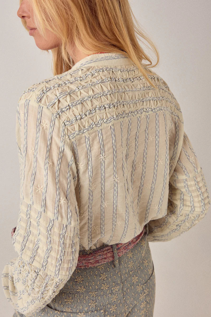 maison hotel Elta Blouse Cloud Thread