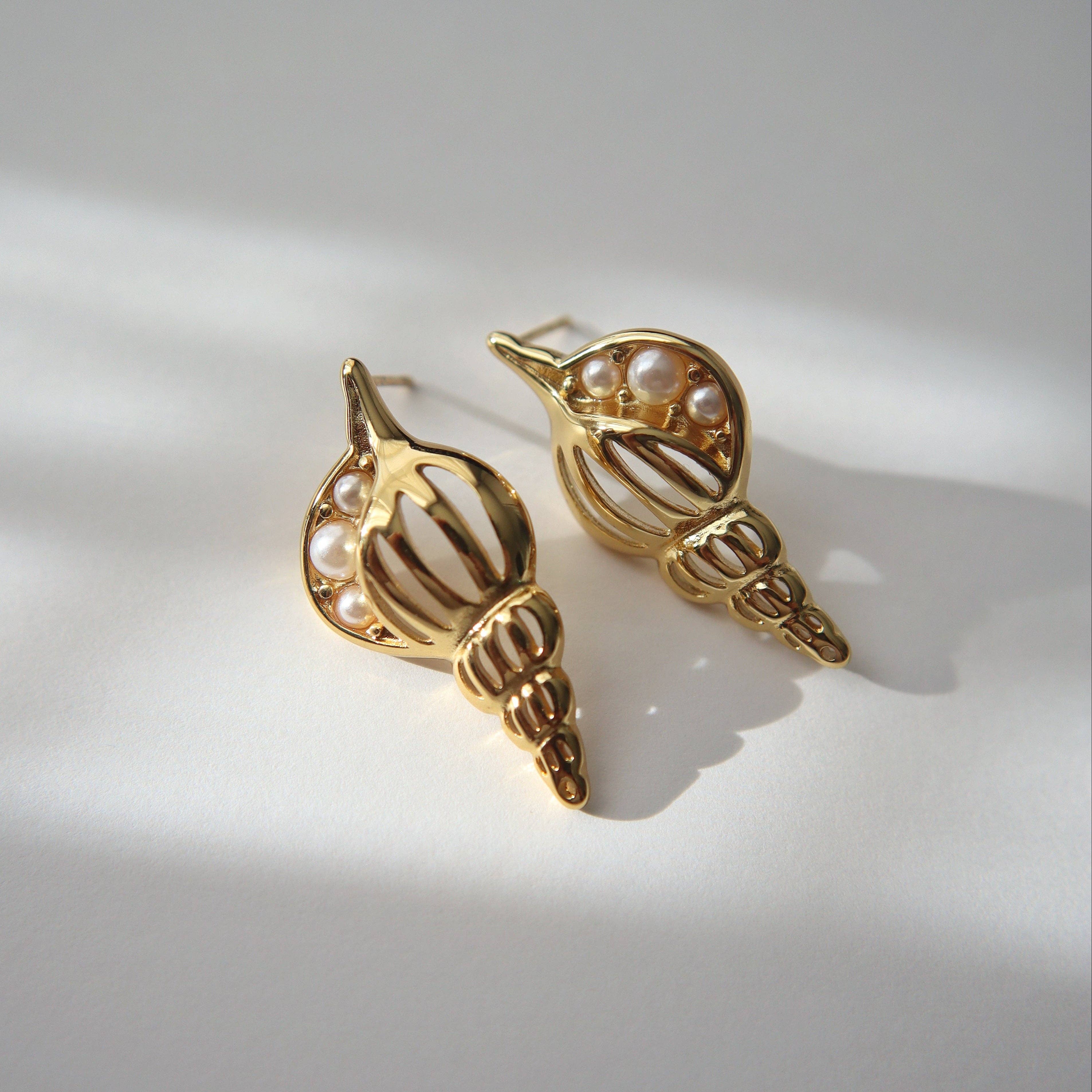 Pearl Conch Shell Earrings