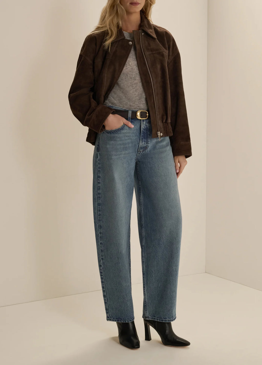 FAVORITE DAUGHTER THE MERCER MID RISE EASY BARELY BARREL JEANS - DUBLIN WASH
