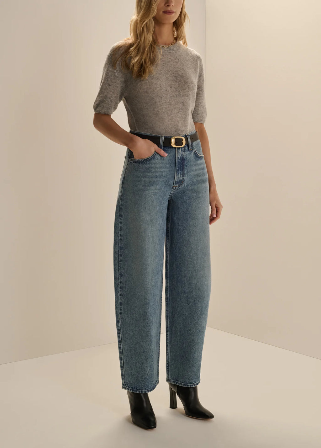 FAVORITE DAUGHTER THE MERCER MID RISE EASY BARELY BARREL JEANS - DUBLIN WASH