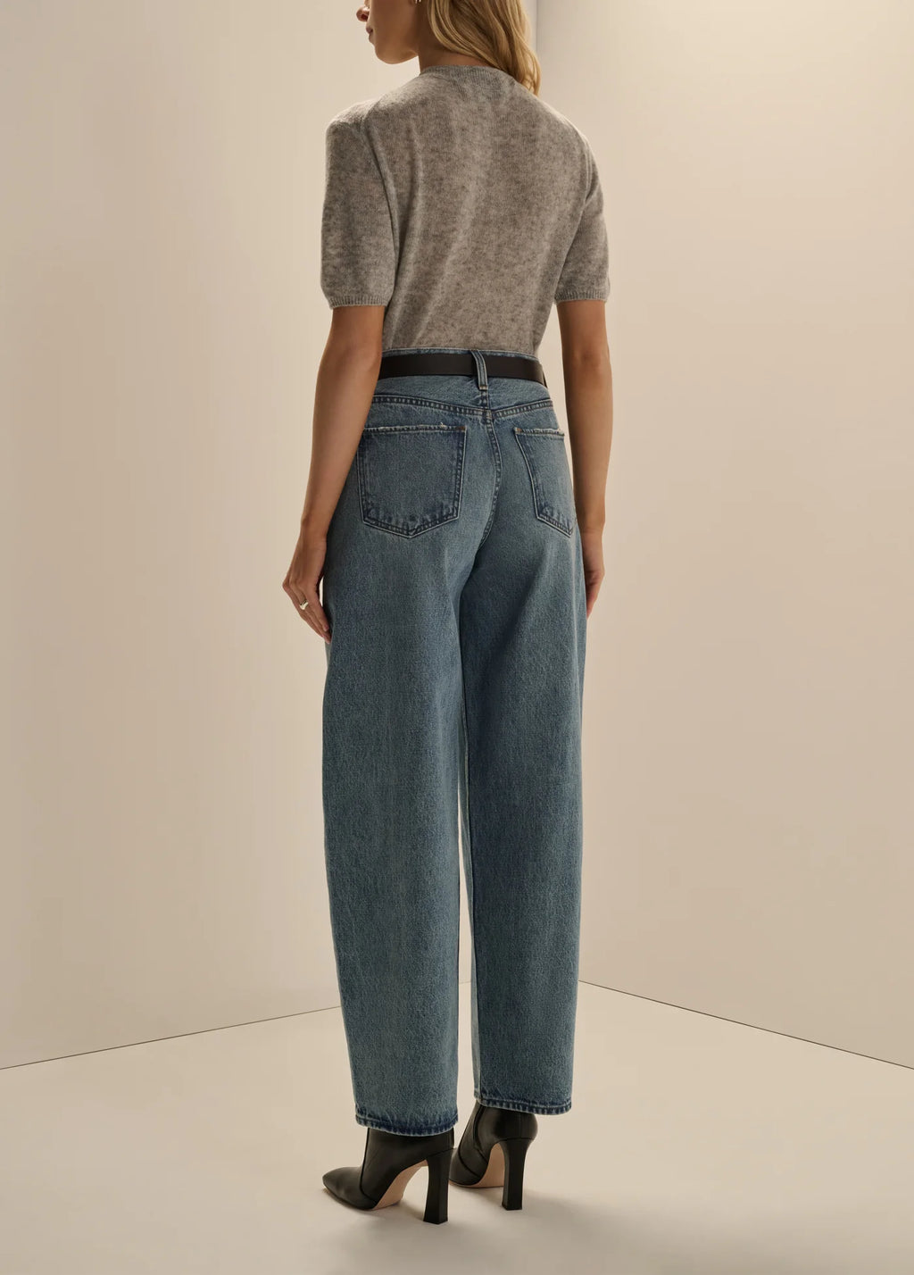 FAVORITE DAUGHTER THE MERCER MID RISE EASY BARELY BARREL JEANS - DUBLIN WASH